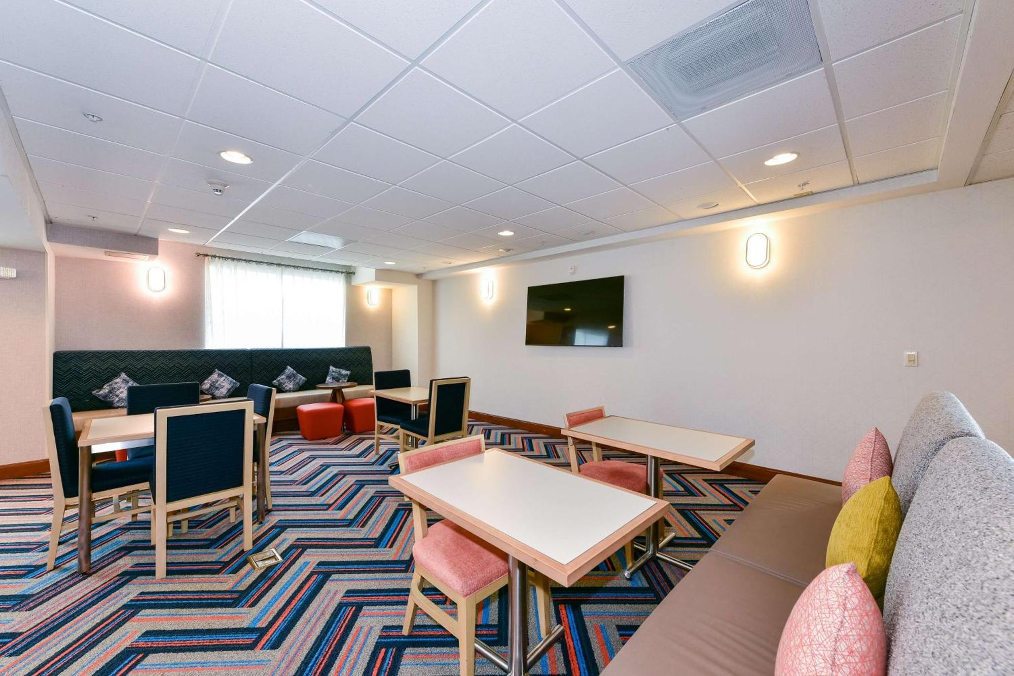 Hampton Inn & Suites Pittsburg Luaran gambar
